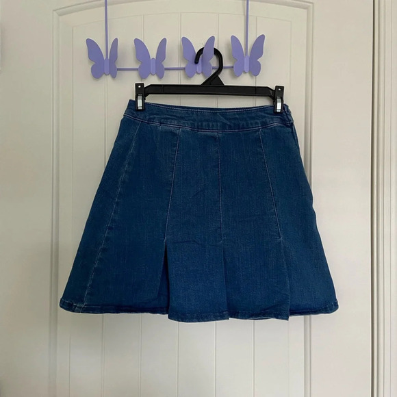 EUC | SO junior’s high rise denim tennis skirt‎ — size 1/25 - Picture 1 of 5